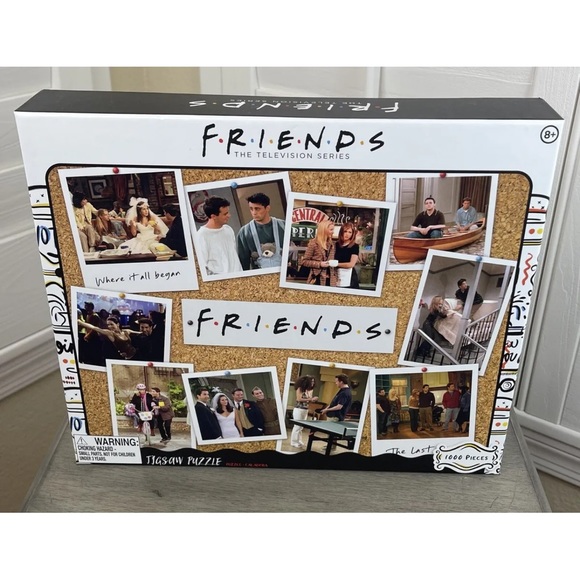 Friends TV Show Collage Jigsaw Puzzle - 1000 Pieces - 30in x 24in - New/Sealed - Picture 3 of 5